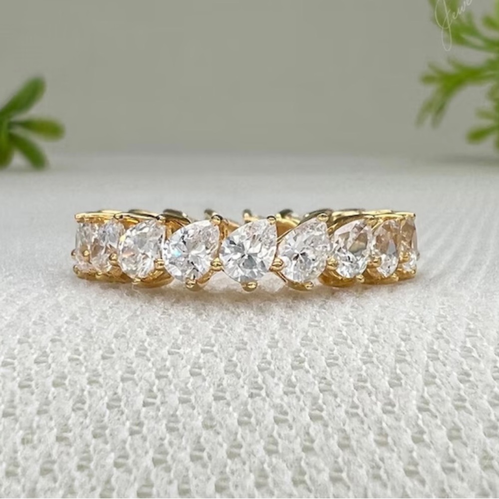 4.410CT Pear Cut Moissanite Diamond Eternity Band, 10KGold Oval Moissanite